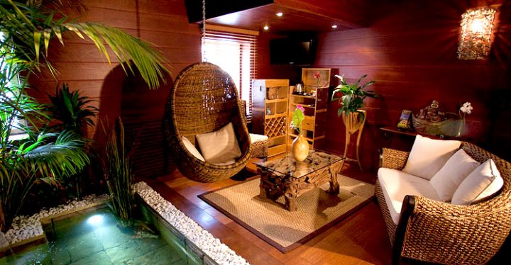 2 Hôtels Proches De Paris Avec Jacuzzi Dans La Chambre destiné Week End En Amoureux Avec Jacuzzi Privatif Jura