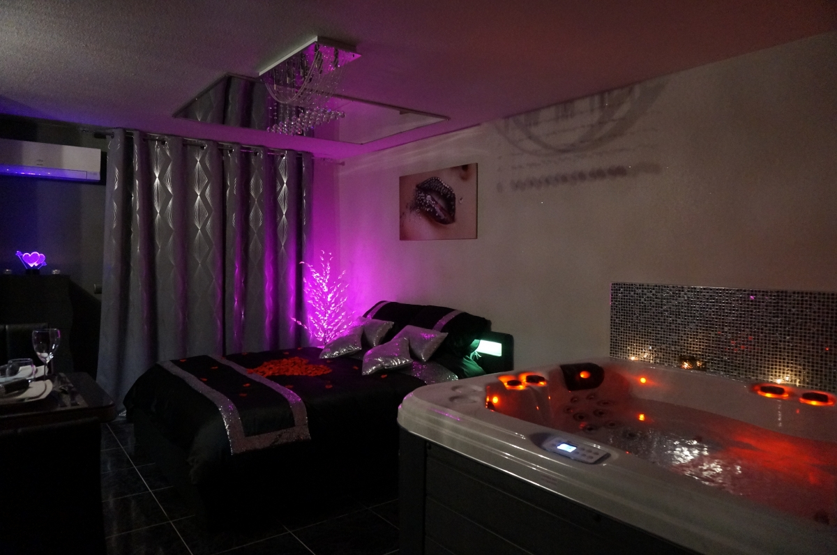 Appartement Glamour Avec Jacuzzi Privatif Entre avec