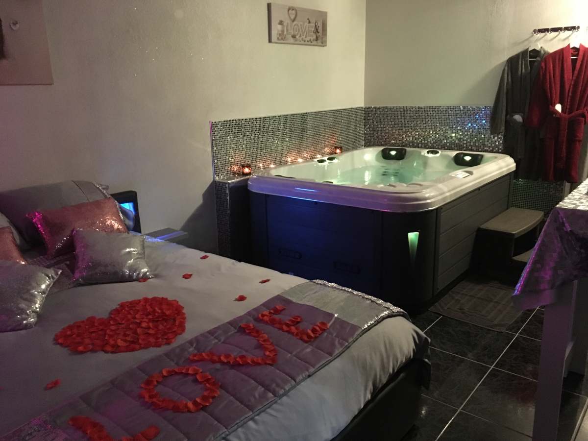 Appartement Glamour Avec Jacuzzi Privatif Entre avec