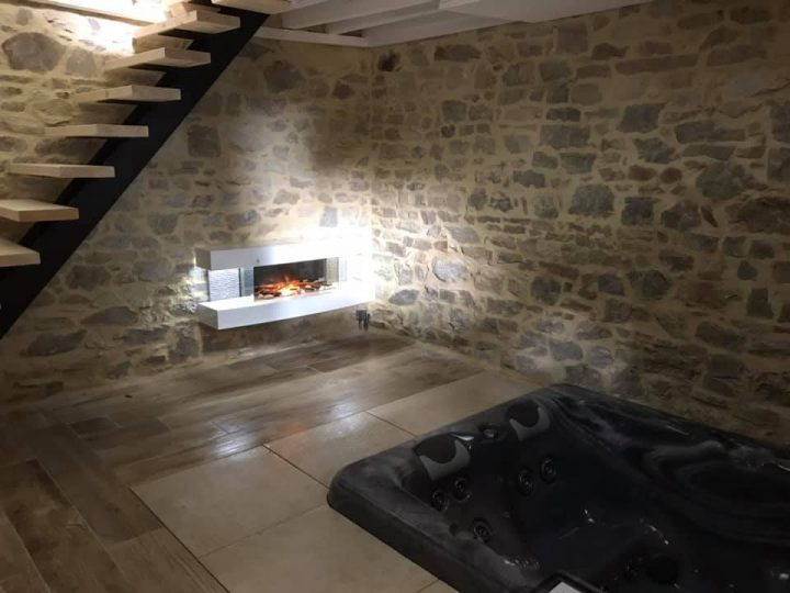 Appartement Luxueux Avec Jacuzzi Privatif Et Piscine pour Jacuzzi Privatif Bretagne