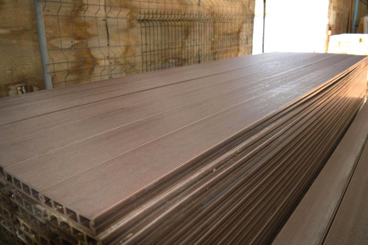 Caillebotis Bois Terrasse Good Caillebotis Bois Terrasse dedans Caillebotis Brico Dépôt 100X100 Caillebotis Bois Terrasse Good Caillebotis Bois Terrasse dedans Caillebotis Brico Dépôt 100X100