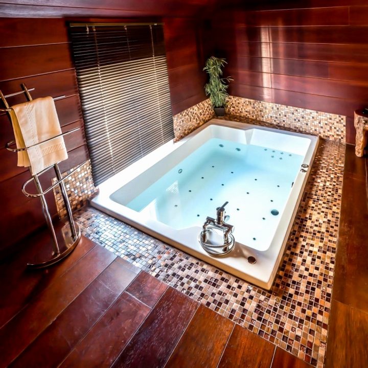 Chambre Avec Jacuzzi Privatif Rhone Alpes Luxe 18 Frais destiné Suite Jacuzzi Privatif Rhone Alpes Chambre Avec Jacuzzi Privatif Rhone Alpes Luxe 18 Frais destiné Suite Jacuzzi Privatif Rhone Alpes