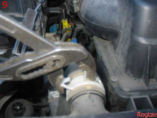 Changer Radiateur Chauffage Habitacle Peugeot 307 [Tuto] avec Changer Une Vanne Thermostatique De Radiateur Sans Vidanger