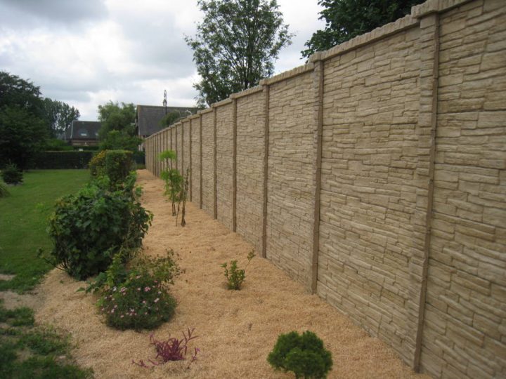 Clôtures Béton Imagine, Fabricant Clôtures Béton Et Plaque destiné Plaque Béton Clôture Bricomarché