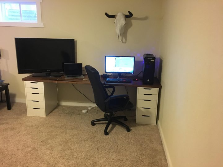 Do I Need A Support Leg In The Middle Of This 98 Inch Ikea intérieur Ikea Karlby Gaming Desk