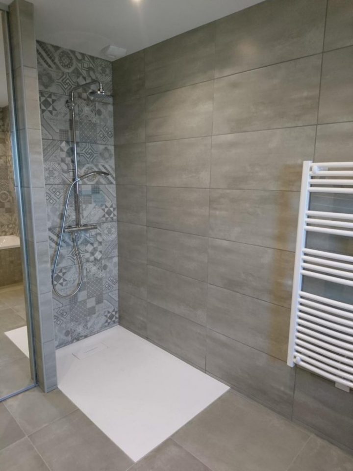 Douche À L'Italienne : Les 10 Questions À Se Poser Avant L intérieur Hauteur Mitigeur Douche A L'Italienne Douche À L'Italienne : Les 10 Questions À Se Poser Avant L intérieur Hauteur Mitigeur Douche A L'Italienne