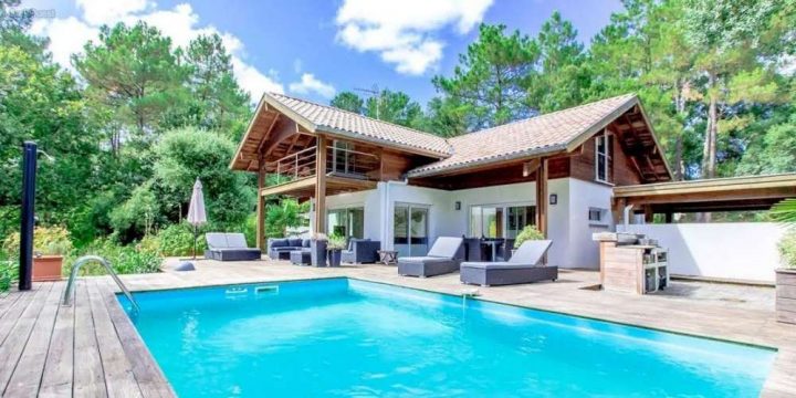 En Images : La Maison La Plus Demandée Sur Airbnb En avec Airbnb Jacuzzi Ile De France