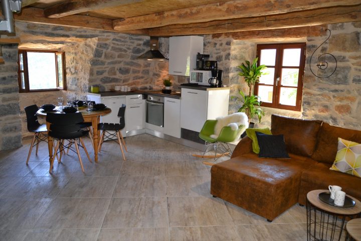 Gîte Insolite, Original Et Design En Duplex Avec Cuisine destiné Duplex Avec Jacuzzi Privatif Gîte Insolite, Original Et Design En Duplex Avec Cuisine destiné Duplex Avec Jacuzzi Privatif