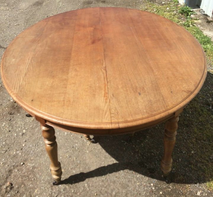 Grande Table Ovale En Chêne – Flauty Art destiné Grande Table Ovale