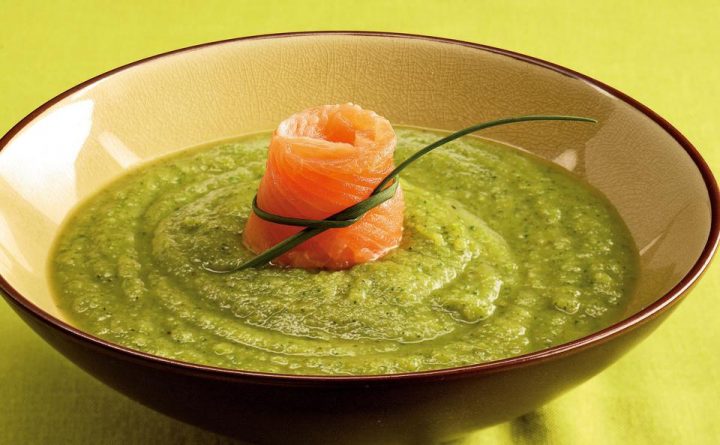 kalte zucchinisuppe mit frischkäse