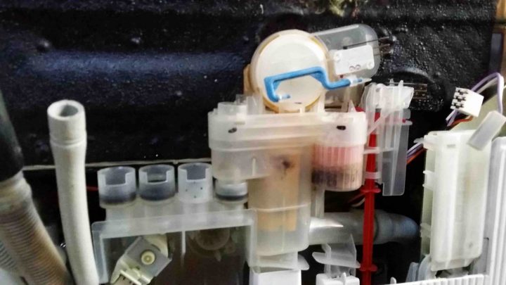 Lave Vaisselle Bosch E24 dedans Lave Vaisselle Bosch Erreur E15 Robinet Clignote Lave Vaisselle Bosch E24 dedans Lave Vaisselle Bosch Erreur E15 Robinet Clignote