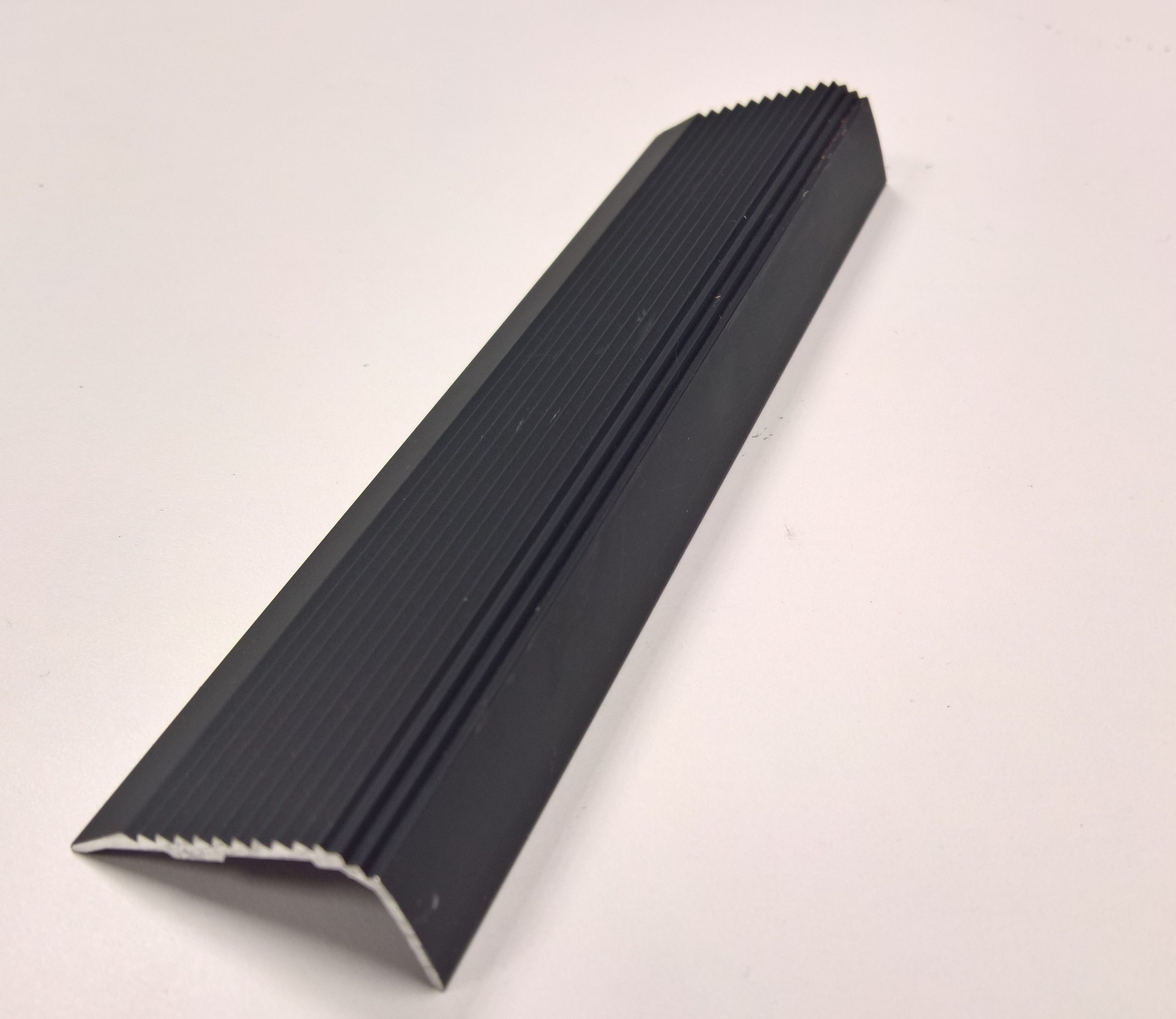 Nez De Marche Licorne En Alu 3 Couleurs De Bonne Qualité serapportantà Nez De Marche Alu Castorama Nez De Marche Licorne En Alu 3 Couleurs De Bonne Qualité serapportantà Nez De Marche Alu Castorama