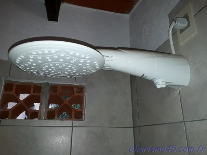 Pommeau De Douche. Pommeau De Douche Chrom Sensea Docce concernant Sensea Edy Pommeau De Douche. Pommeau De Douche Chrom Sensea Docce concernant Sensea Edy