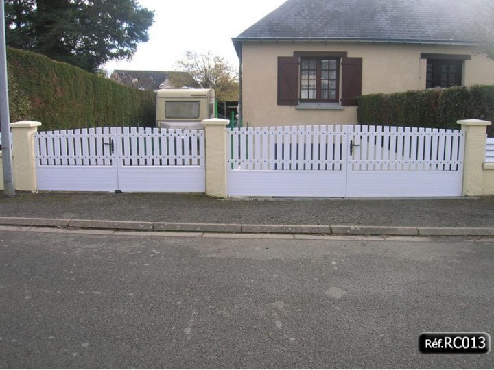 Portail 2 Vantaux Bas Plein Et Haut Ajouré En Pvc Cadre concernant Claustra Brico Cash