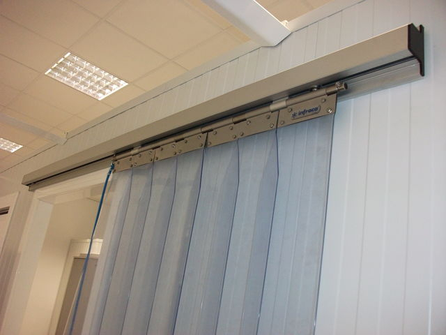 Porte Rideau Coulissant Industriel à Laniere Pvc Souple Castorama Porte Rideau Coulissant Industriel à Laniere Pvc Souple Castorama