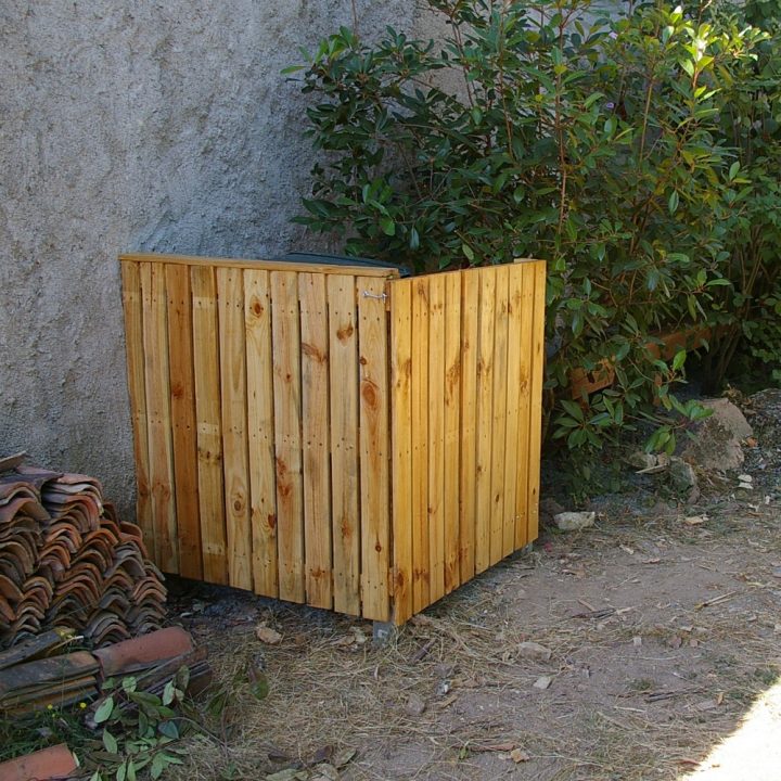 Recup' De Sherwood: Cache-Poubelle à Cache Poubelle Brico Dépôt