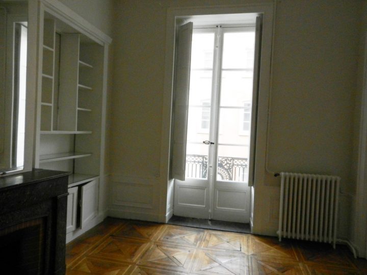 Superbe Appartement T6 À Louer À Lyon 2Ème – Quartier tout Location Appartement Jacuzzi Lyon