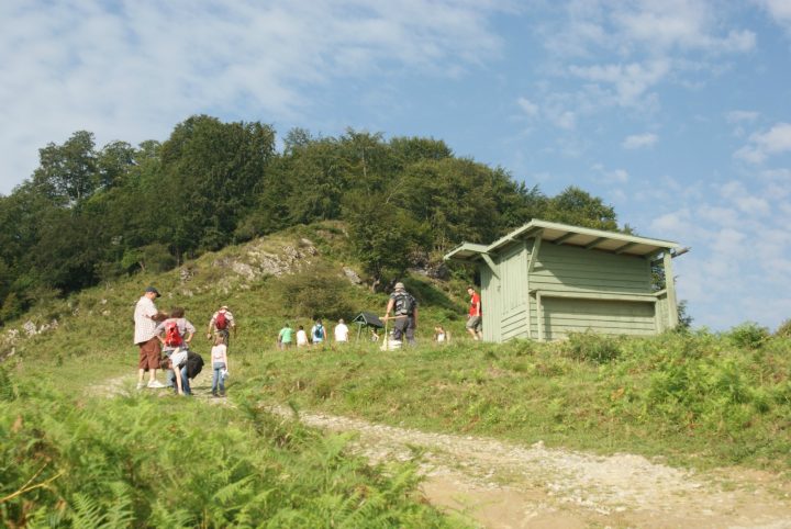 Sur Le Chemin Des Pantières Lanne-En-Baretous | Les Pyrenées serapportantà Chemin De Vie 33/6