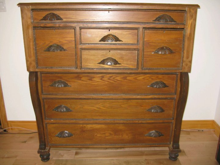 Très Beau Meuble Canadien Antique | Commodes Et Armoires avec Meuble De Bureau Guimond Très Beau Meuble Canadien Antique | Commodes Et Armoires avec Meuble De Bureau Guimond