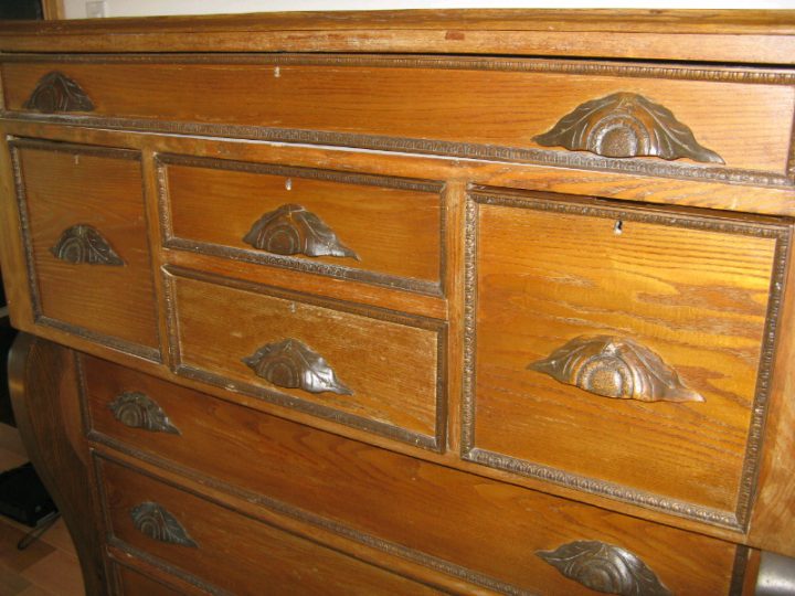 Très Beau Meuble Canadien Antique | Commodes Et Armoires pour Meuble De Bureau Guimond Très Beau Meuble Canadien Antique | Commodes Et Armoires pour Meuble De Bureau Guimond