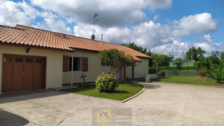 Vente Unique ! Villa De 100M2 Habitables, Avec Jardin Clos avec Jardin De 100M2