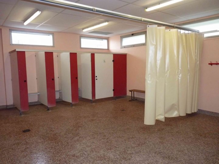 Vestiaire Piscine – Prefierofernandez dedans Vestiaire Occasion Particulier