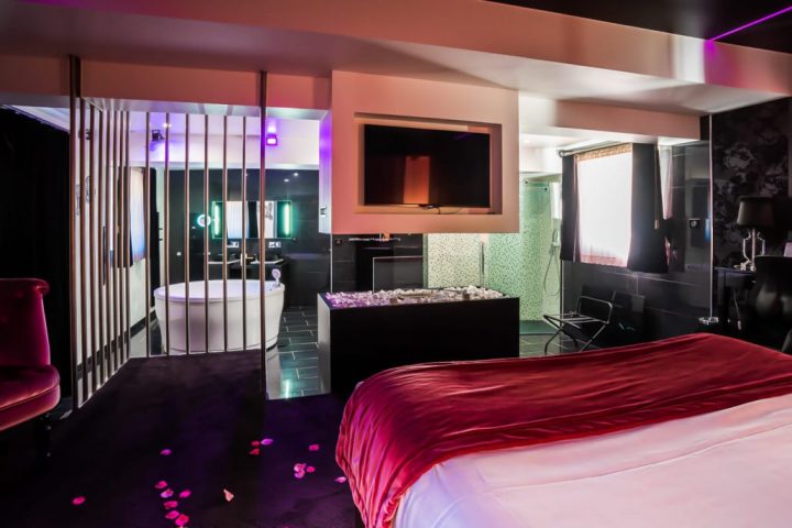 Week End En Amoureux Chambre Avec Jacuzzi Privatif pour Week End En Amoureux Avec Jacuzzi Privatif Jura