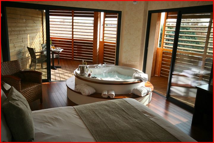 Week End En Amoureux Chambre Avec Jacuzzi Privatif serapportantà Chambre Avec Jacuzzi Privatif Occitanie
