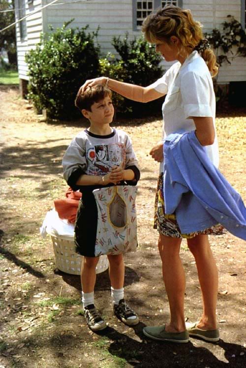 Americanization: How Le Grand Chemin Became Paradise serapportantà Le Grand Chemin Film Complet