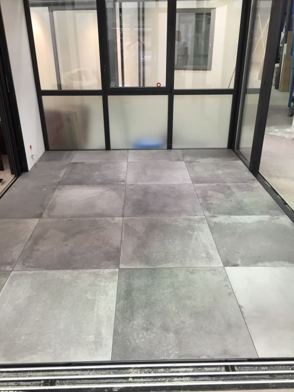 Carrelage Moderne A Istres Effet Terre Cuite Gres Cerame serapportantà Mitre Cheminée Terre Cuite