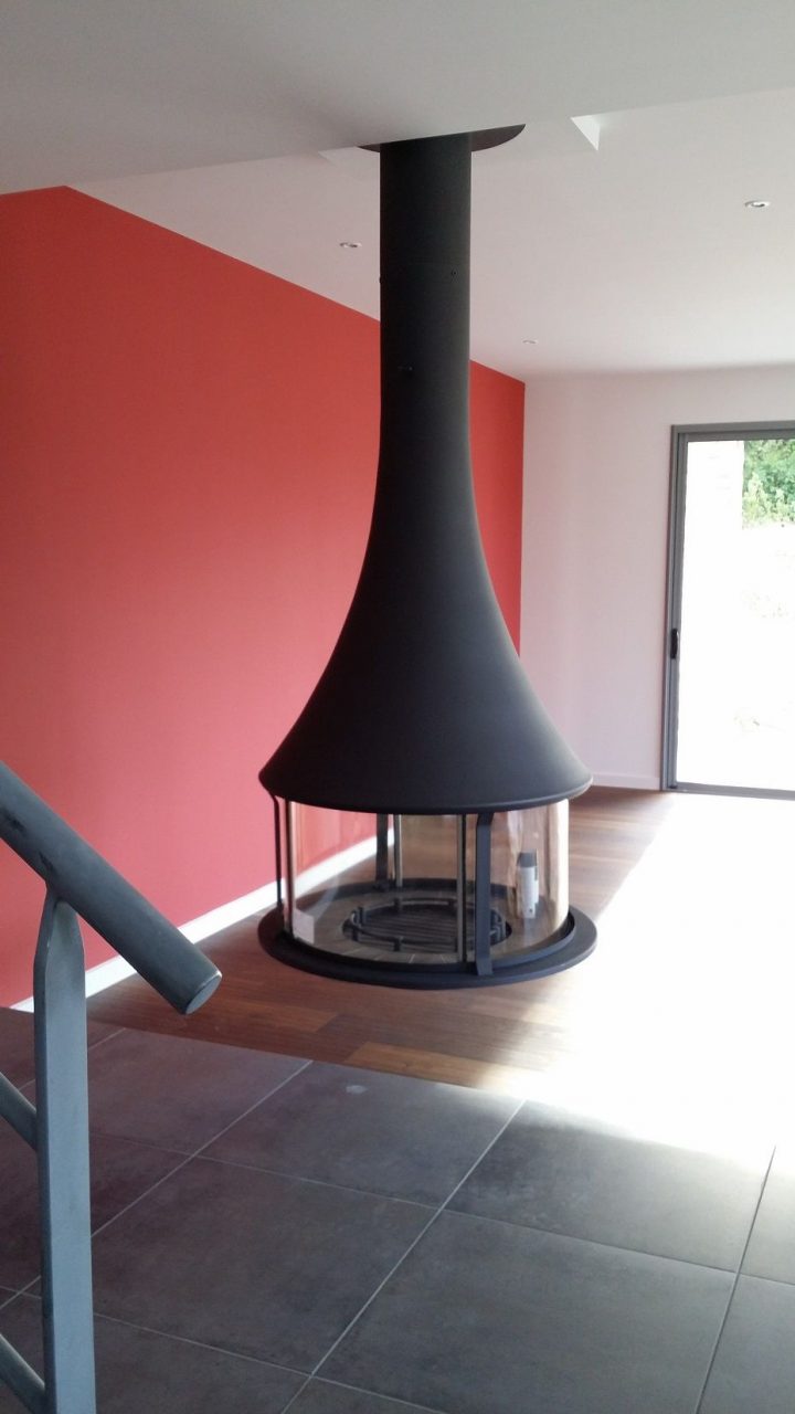 Cheminée Zelia Centrale Suspendue Bordelet Au Pays-Basque dedans Cheminées Pau