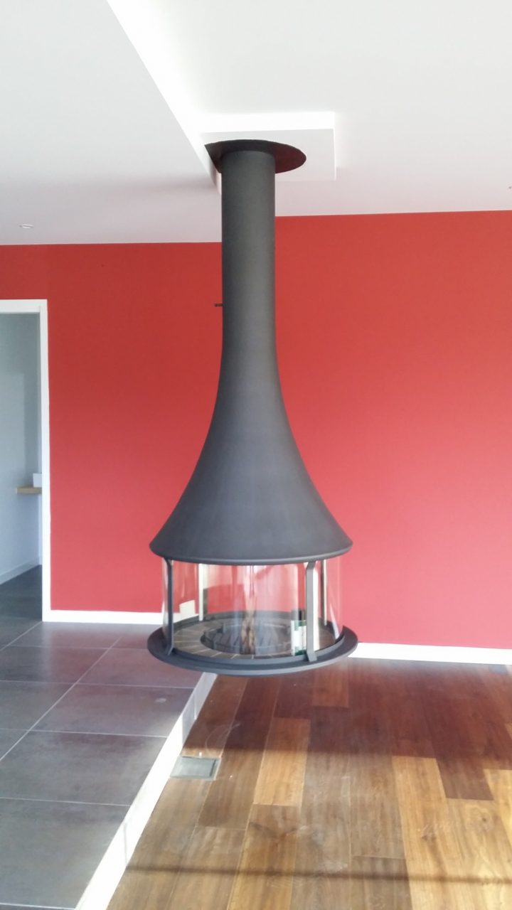 Cheminée Zelia Centrale Suspendue Bordelet Au Pays-Basque encequiconcerne Cheminées Pau