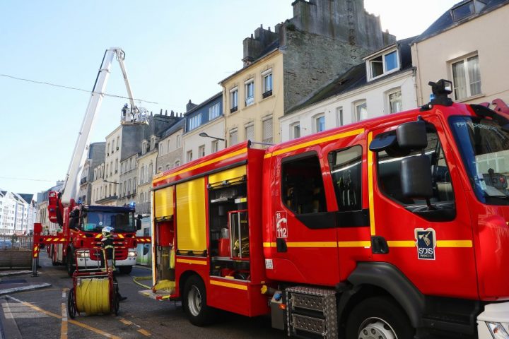 Cherbourg-En-Cotentin. Dégagement De Fumée Rue Albert-Mahieu serapportantà Legislation Sur Les Cheminées Fumées Du Voisin