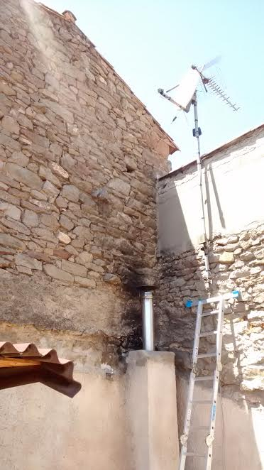 Fixation De Boisseaux En Terre Cuite. encequiconcerne Conduit De Cheminée Terre Cuite