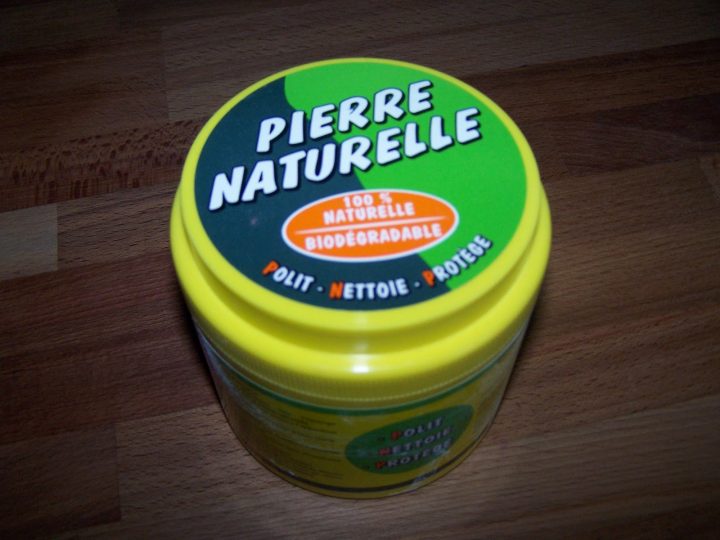 J'Ai Testé Pour Vous : Le Nettoyage À La Pierre Naturelle pour Nettoyer Cheminée Pierre Blanche