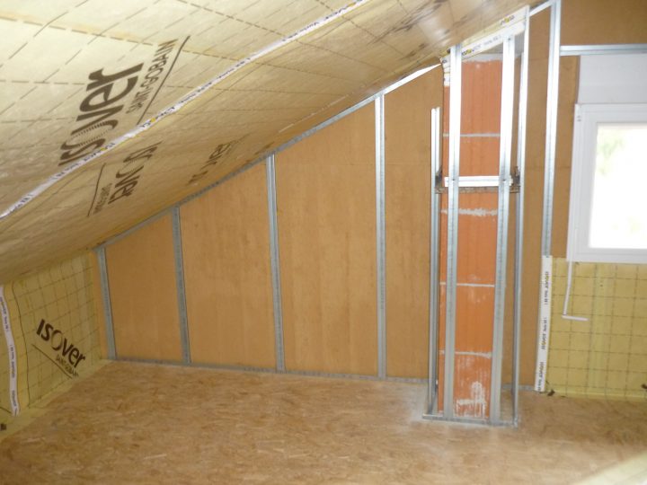 La Pose Du Pare Vapeur Dans Les Combles (4) | La Maison De dedans Distance Conduit Cheminée Placo