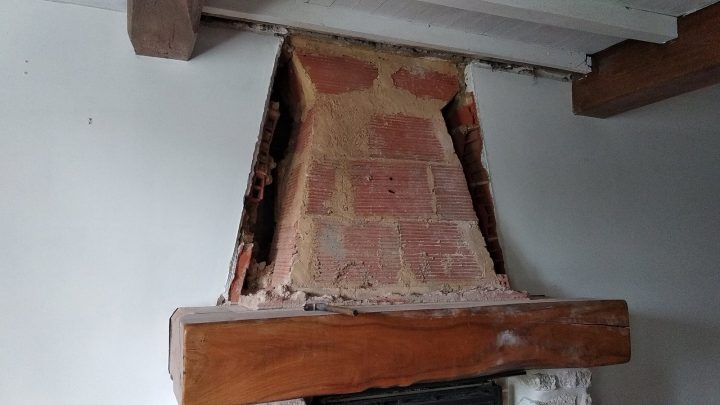 Mon Boisseau Soutient-Il Mon Conduit En Pierre ? | Forum encequiconcerne Demonter Une Cheminée Avec Insert