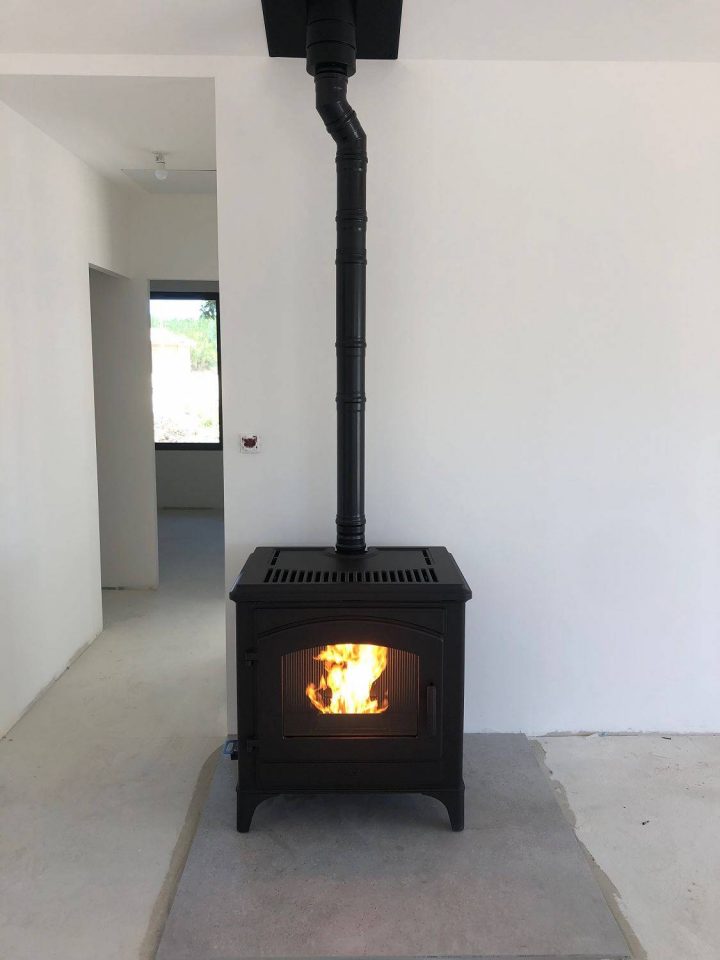 Poele À Pellet Rectangulaire Petite Hauteur En Fonte À destiné Hauteur Cheminée