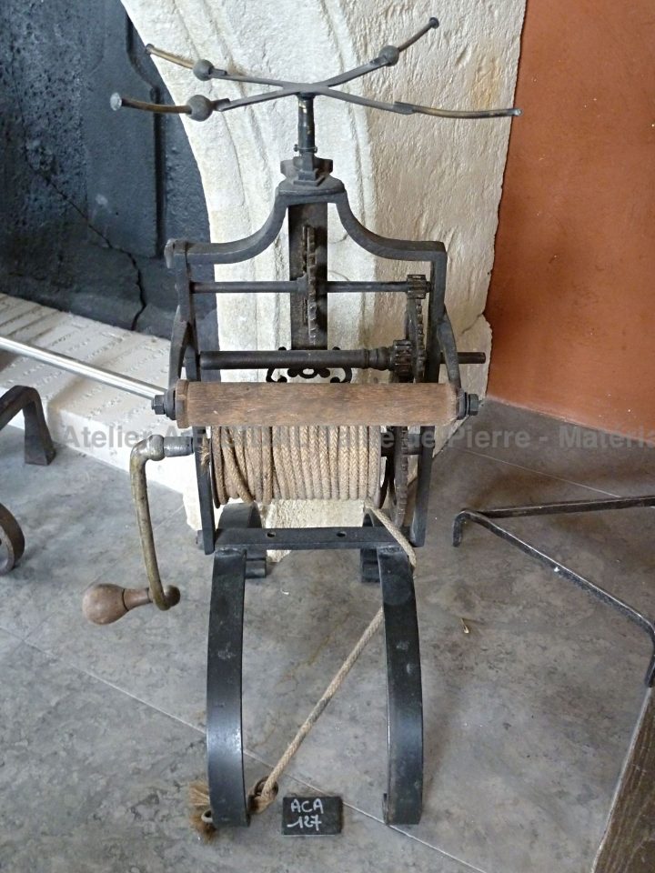 Rare: Tournebroche À Contre-Poids 18Ème Siècle En Fer destiné Tournebroche De Cheminée