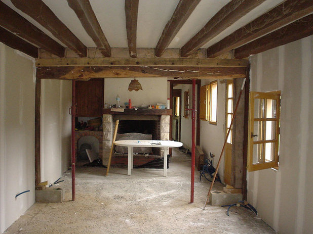 Visite Privée : Une Longère Normande Entièrement Rénovée à Cheminée Rénovée