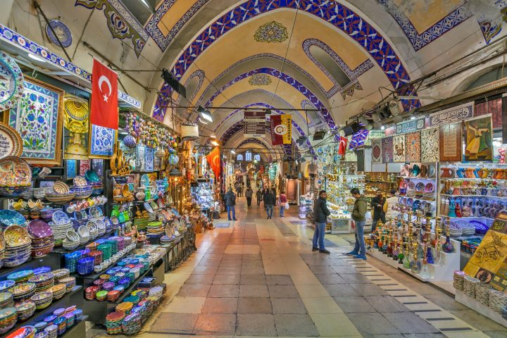 10 Articles À Acheter Au Grand Bazar D'Istanbul – Idées De serapportantà Magasin Turc Montpellier