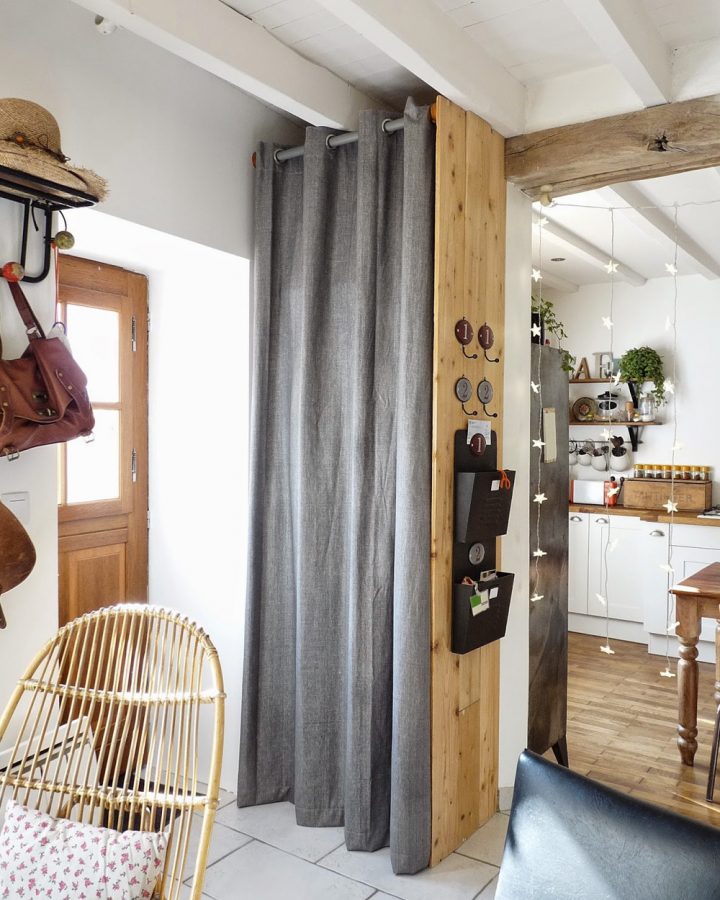 8 Façons De Fermer Vos Placards | Shake My Blog concernant Rideau Coulissant Pour Placard