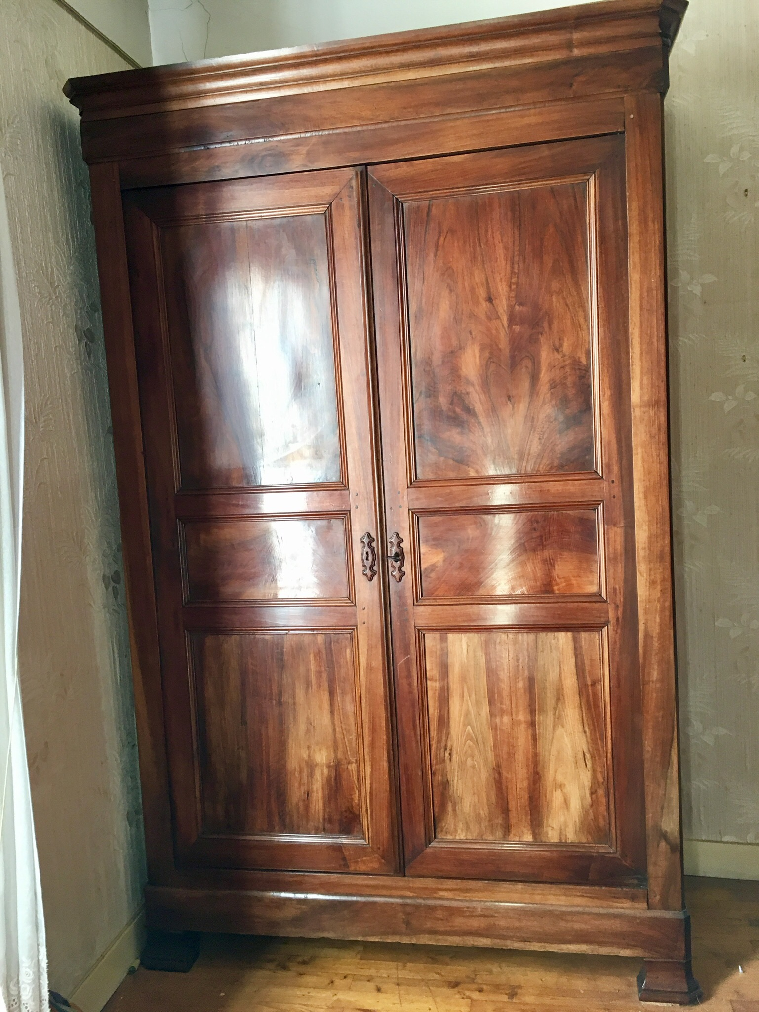 Armoire Ancienne À 290€ dedans Armoire Ancienne Le Bon Coin