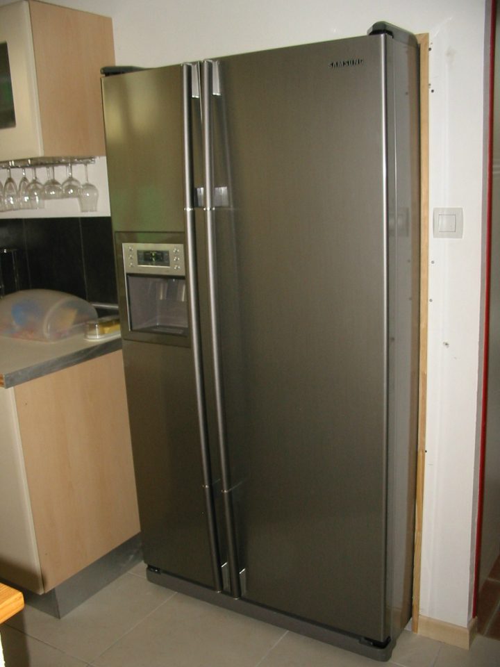 Astuces : Frigo À Encastrer Dans Le Mur Et Espace Vertical À à Meuble Pour Frigo Americain