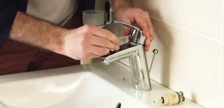 Changer Une Cartouche De Mitigeur Facilement | Bricozor dedans Cartouche Mitigeur Porcher Changer Une Cartouche De Mitigeur Facilement | Bricozor dedans Cartouche Mitigeur Porcher