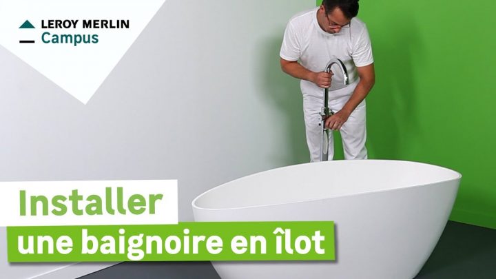 Comment Installer Une Baignoire En Îlot ? Leroy Merlin concernant Robinet Baignoire Qui Bouge