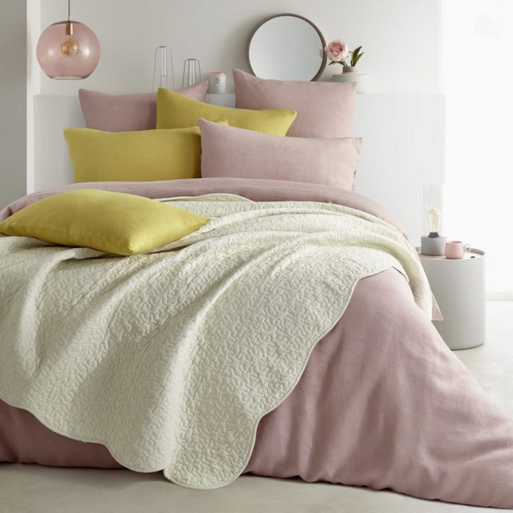 Couvre-Lit Matelassé Et Taies D'Oreiller En Coton Ivoire encequiconcerne Bouchara Tete De Lit