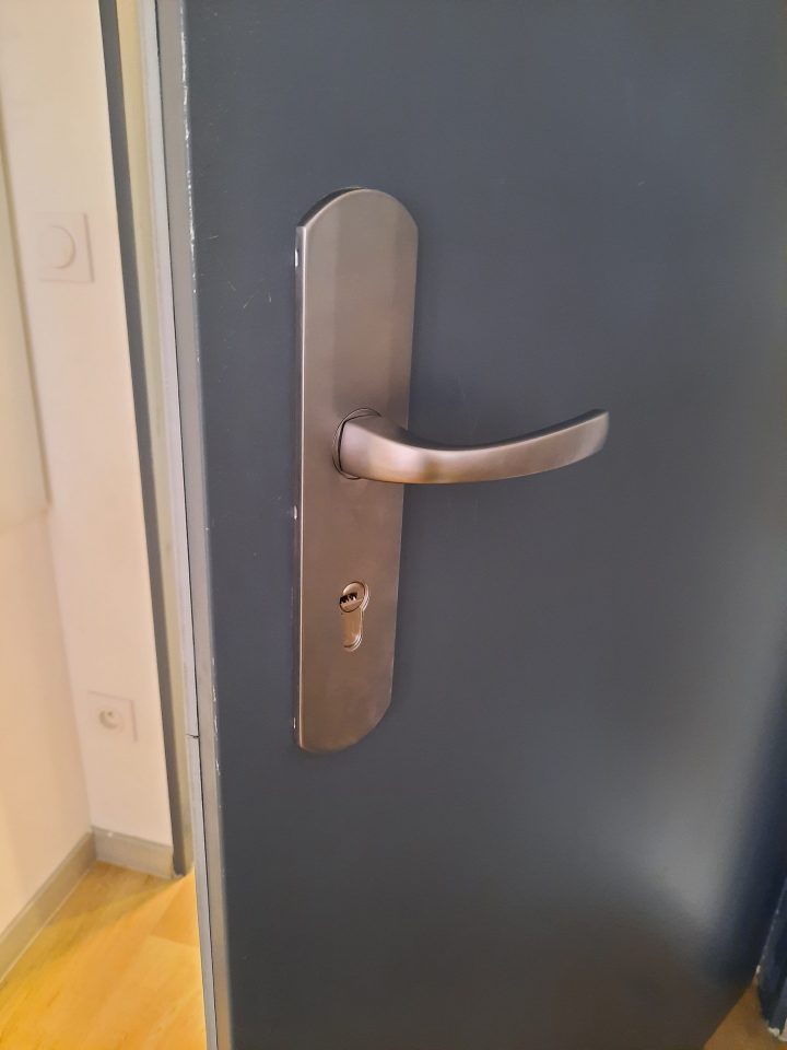 Demonter Une Poignée De Porte Pvc Tesa Assa Abloy [Résolu pour Poignée De Porte Indemontable Demonter Une Poignée De Porte Pvc Tesa Assa Abloy [Résolu pour Poignée De Porte Indemontable