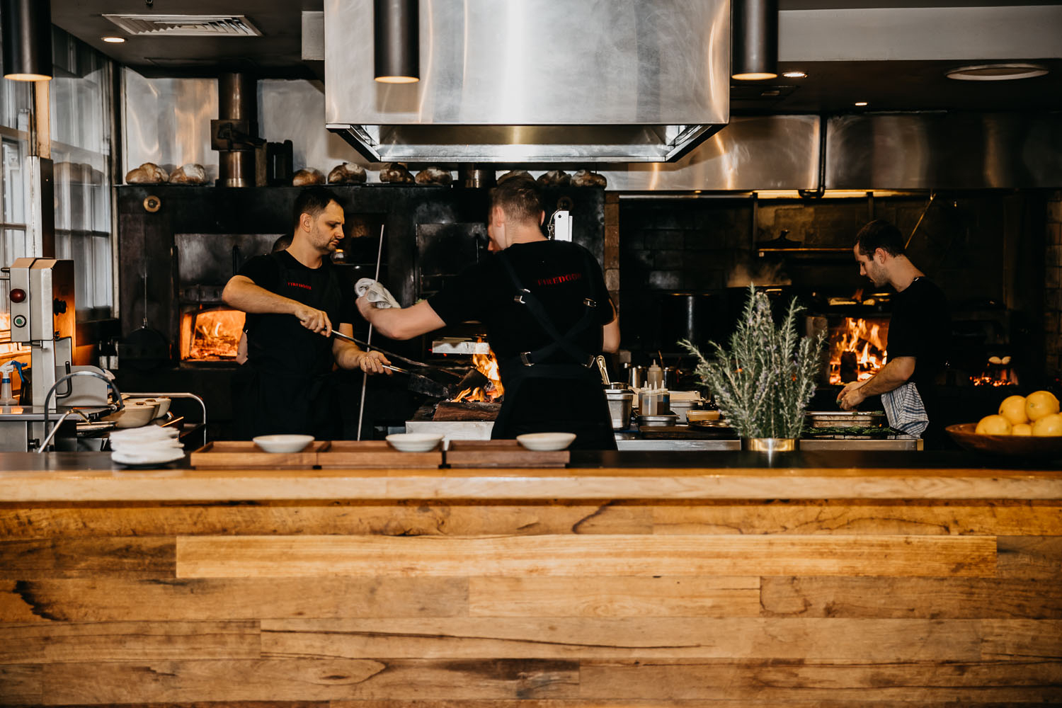 Firedoor - Cooking With Fire - Surry Hills Restaurant avec Firedor Firedoor - Cooking With Fire - Surry Hills Restaurant avec Firedor