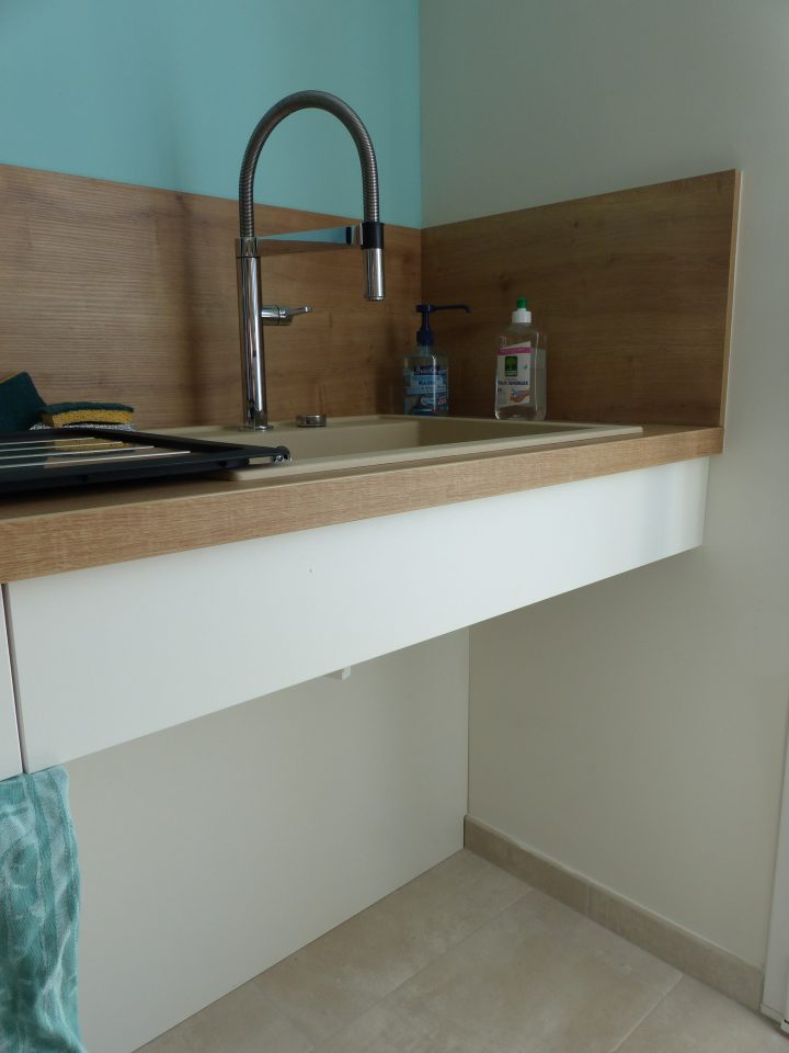 Home Tour: Cuisine Adaptée dedans Casse Robinet Augny